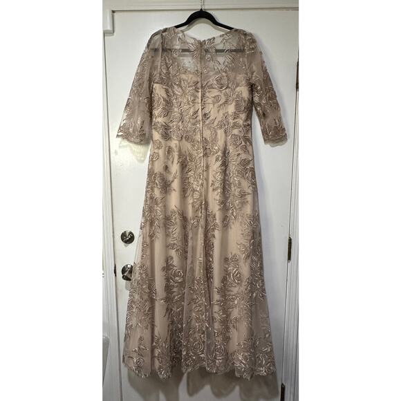 La Femme Floral Embroidered Mesh A-Line Gown Champagne Size 12 NWT 28053 - Picture 11 of 16